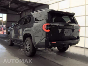 2025 Toyota 4Runner SR5 - miniatura 6