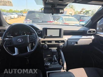 2025 Toyota 4Runner SR5 - miniatura 11