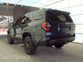 2025 Toyota 4Runner SR5 - miniatura 6