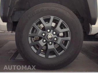 2025 Toyota 4Runner SR5 - miniatura 11