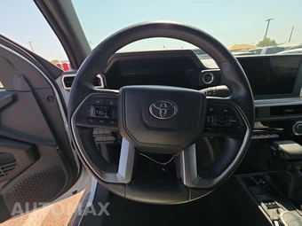 2025 Toyota 4Runner SR5 - miniatura 16