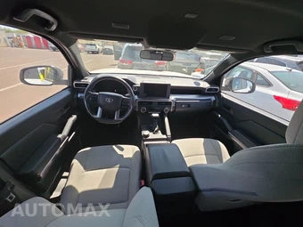 2025 Toyota 4Runner SR5 - miniatura 17