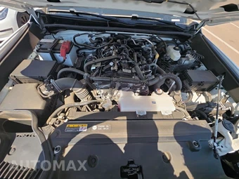 2025 Toyota 4Runner SR5 - miniatura 22