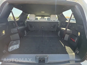 2025 Toyota 4Runner SR5 - miniatura 23
