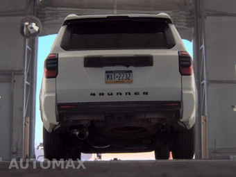 2025 Toyota 4Runner SR5 - miniatura 7