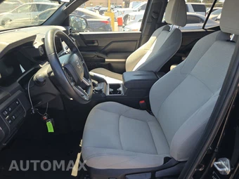 2025 Toyota 4Runner SR5 - miniatura 7