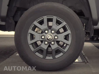 2025 Toyota 4Runner SR5 - miniatura 11