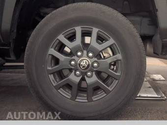2025 Toyota 4Runner SR5 - miniatura 12