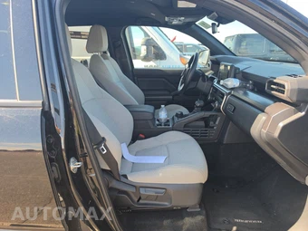 2025 Toyota 4Runner SR5 - miniatura 14