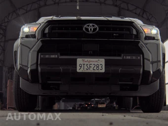 2025 Toyota 4Runner SR5 - miniatura 3