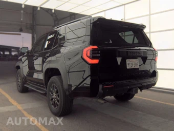 2025 Toyota 4Runner SR5 - miniatura 8