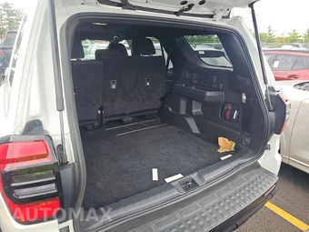 2025 Toyota 4Runner SR5 - miniatura 16