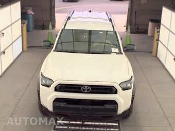2025 Toyota 4Runner SR5 - miniatura 2