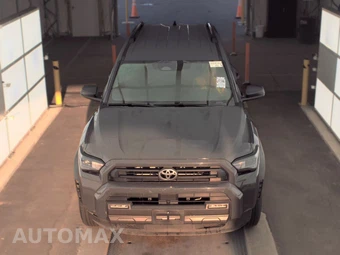 2025 Toyota 4Runner SR5 - miniatura 2