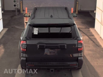 2025 Toyota 4Runner SR5 - miniatura 5