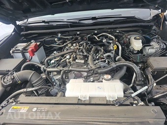 2025 Toyota 4Runner SR5 - miniatura 15