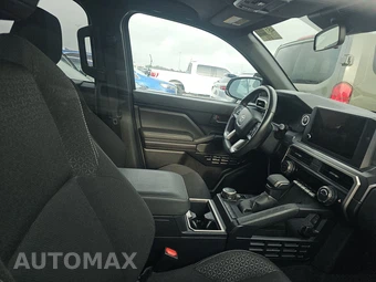 2025 Toyota 4Runner SR5 - miniatura 8