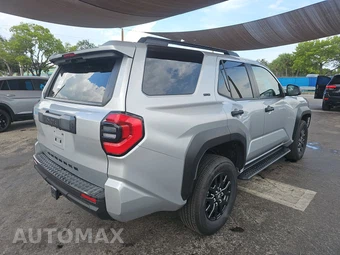 2025 Toyota 4Runner SR5 - miniatura 4