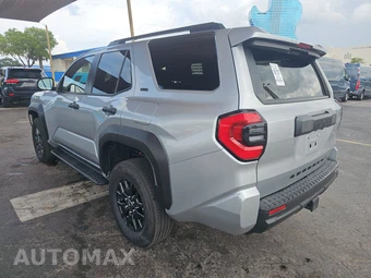 2025 Toyota 4Runner SR5 - miniatura 6