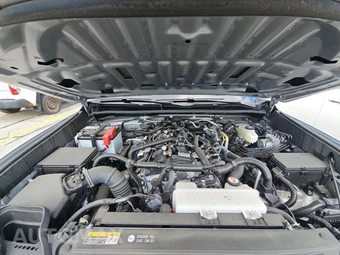 2025 Toyota 4Runner SR5 - miniatura 15