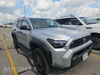 2025 Toyota 4Runner SR5 - miniatura 3