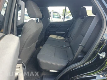 2025 Toyota 4Runner SR5 - miniatura 13