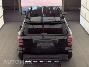 2025 Toyota 4Runner SR5 - miniatura 5