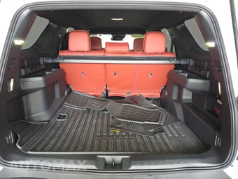 2025 Toyota 4Runner SR5 - miniatura 16