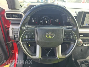 2025 Toyota 4Runner SR5 - miniatura 10