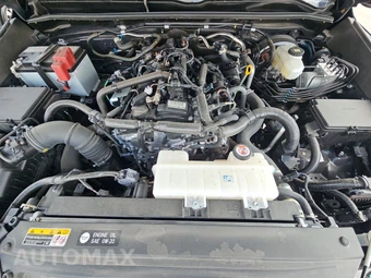 2025 Toyota 4Runner SR5 - miniatura 15