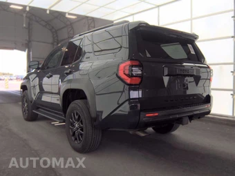2025 Toyota 4Runner SR5 - miniatura 6