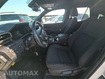 2025 Toyota 4Runner SR5 - miniatura 7