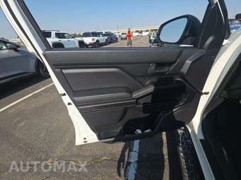 2025 Toyota 4Runner SR5 - miniatura 9