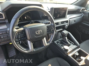 2025 Toyota 4Runner SR5 - miniatura 11