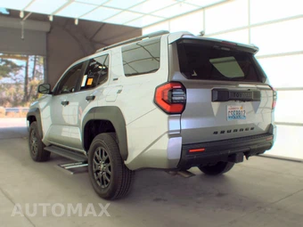 2025 Toyota 4Runner SR5 - miniatura 6