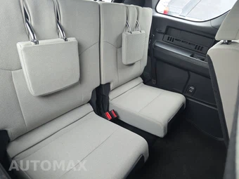 2025 Toyota 4Runner SR5 - miniatura 14