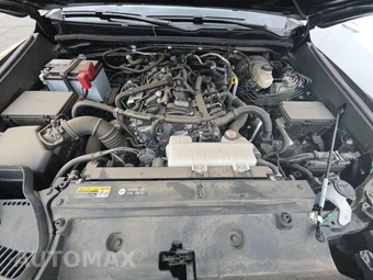 2025 Toyota 4Runner SR5 - miniatura 17