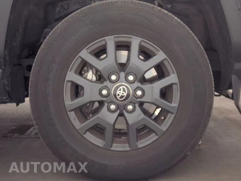 2025 Toyota 4Runner SR5 - miniatura 10