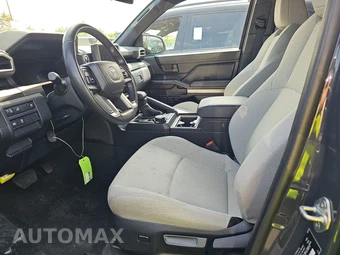 2025 Toyota 4Runner SR5 - miniatura 13