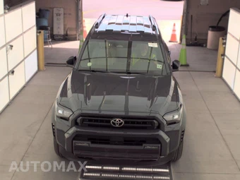 2025 Toyota 4Runner SR5 - miniatura 2