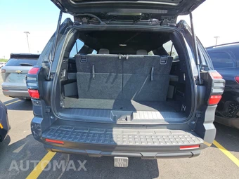 2025 Toyota 4Runner SR5 - miniatura 23