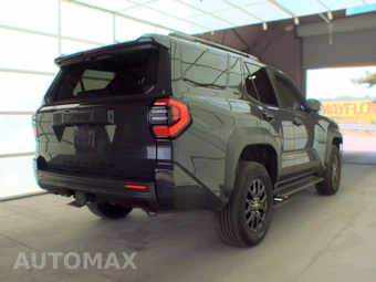 2025 Toyota 4Runner SR5 - miniatura 5