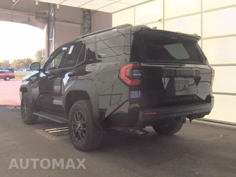 2025 Toyota 4Runner SR5 - miniatura 6