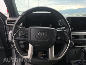 2025 Toyota 4Runner SR5 - miniatura 10