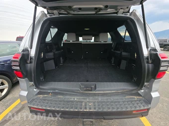 2025 Toyota 4Runner SR5 - miniatura 17