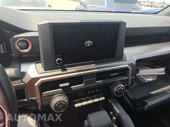 2025 Toyota 4Runner SR5 - miniatura 11