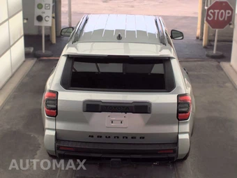 2025 Toyota 4Runner SR5 - miniatura 5
