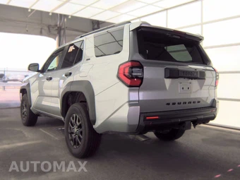 2025 Toyota 4Runner SR5 - miniatura 6