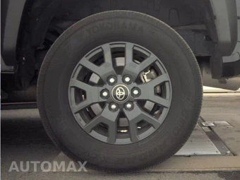 2025 Toyota 4Runner SR5 - miniatura 12