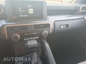 2025 Toyota 4Runner SR5 - miniatura 17